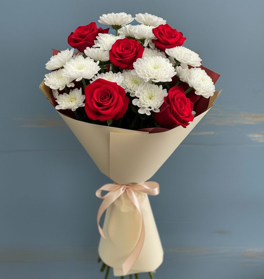 Букет цветов из: Розы и Хризантемы в Кесову Гору