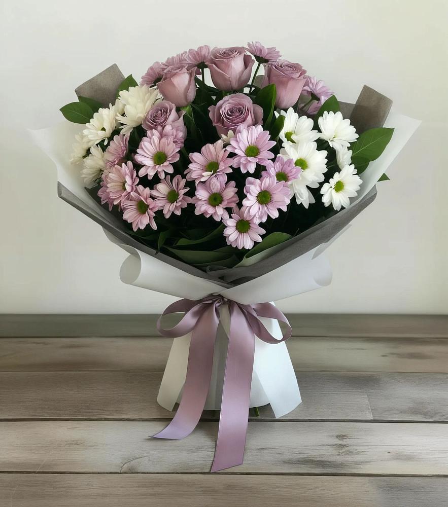 Букет цветов из: Хризантемы и Розы в Кесову Гору