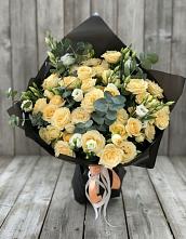 Букет цветов из:  Розы и Лизиантусы #REPLACE_PRED# Кесову Гору