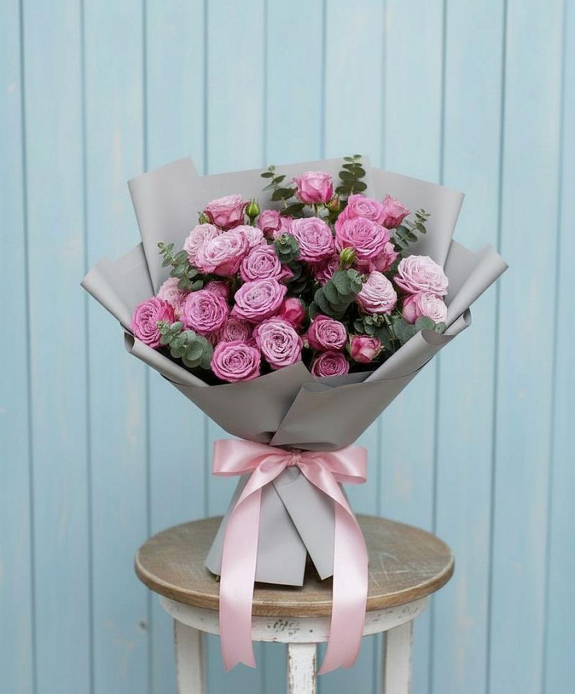 Букет цветов из: Розы в Кесову Гору