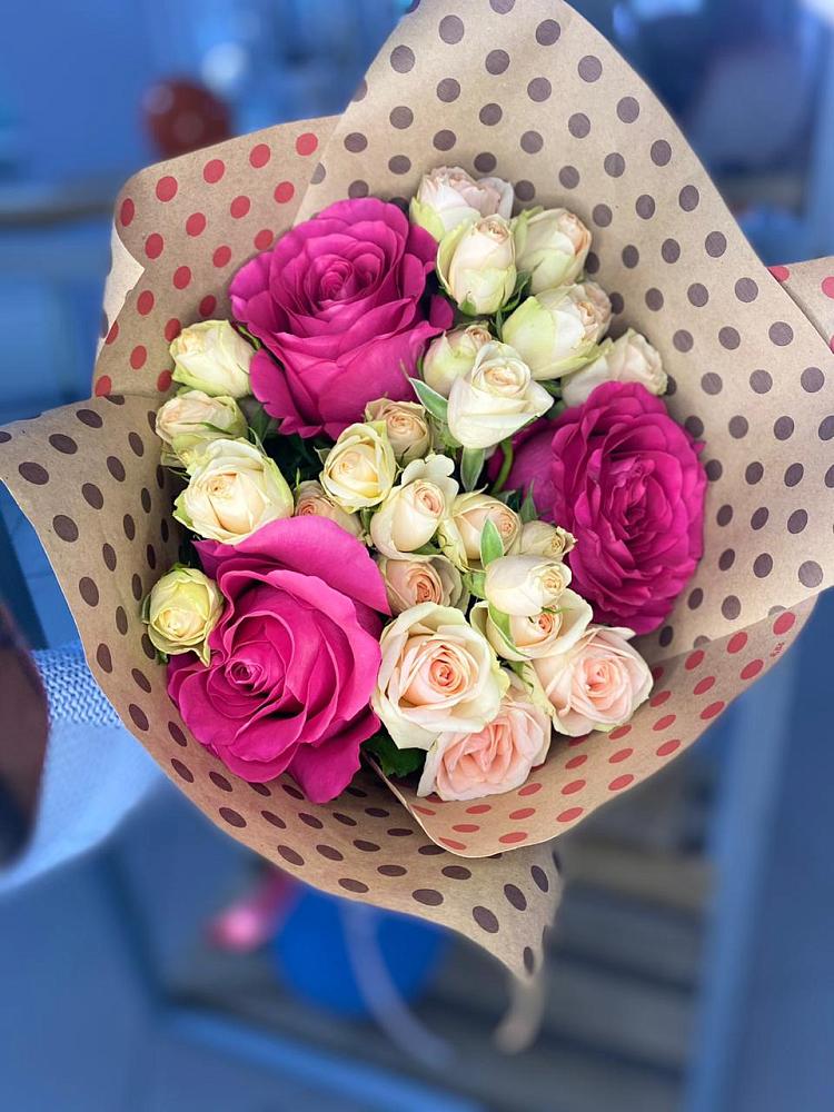 Букет цветов из: Розы в Кесову Гору