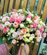 Букет цветов из:  Розы #REPLACE_PRED# Кесову Гору