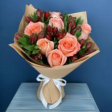 Букет цветов из:  Розы и Альстромерии #REPLACE_PRED# Кесову Гору