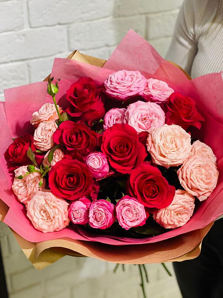 Букет цветов из: Розы в Кесову Гору