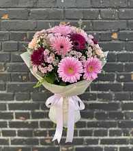 Букет цветов из:  Герберы и Хризантемы в Кесову Гору