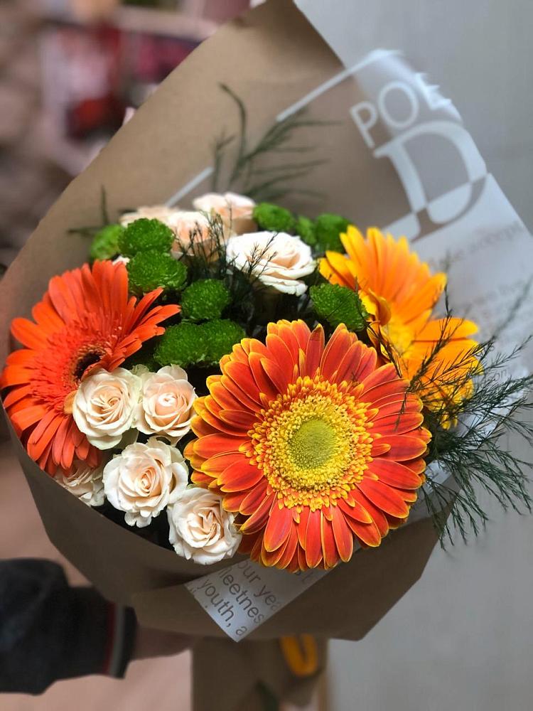 Букет цветов из: Герберы, Хризантемы и Розы в Кесову Гору