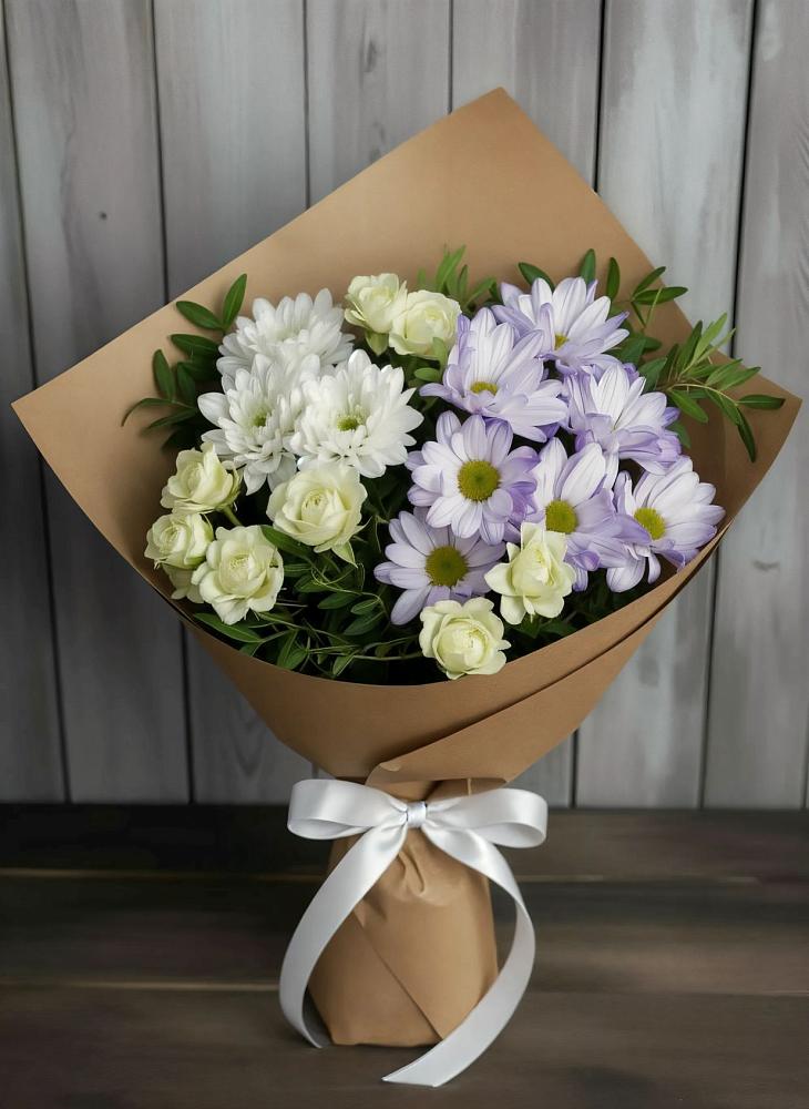 Букет цветов из: Хризантемы и Розы в Кесову Гору