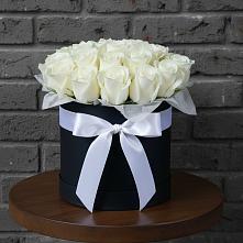 Цветочная композиция из Розы в шляпной коробке в Кесову Гору