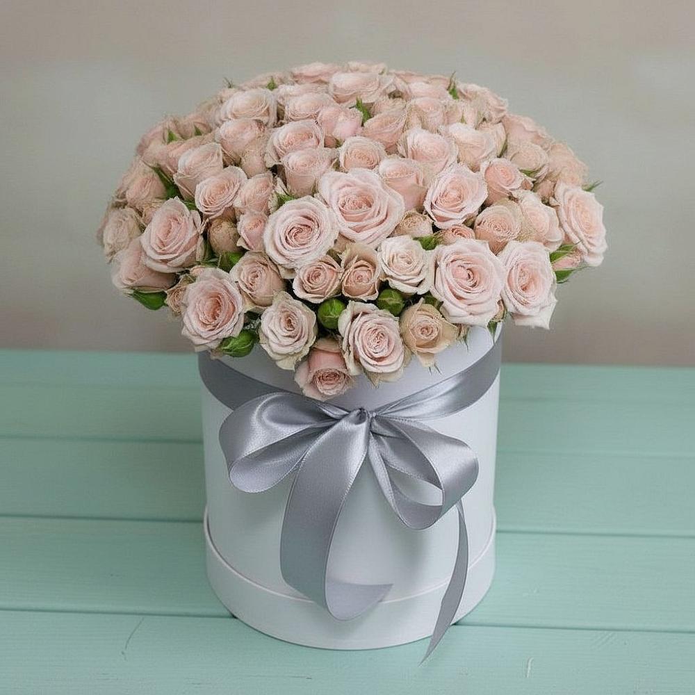 Цветочная композиция из Розы в шляпной коробке в Кесову Гору